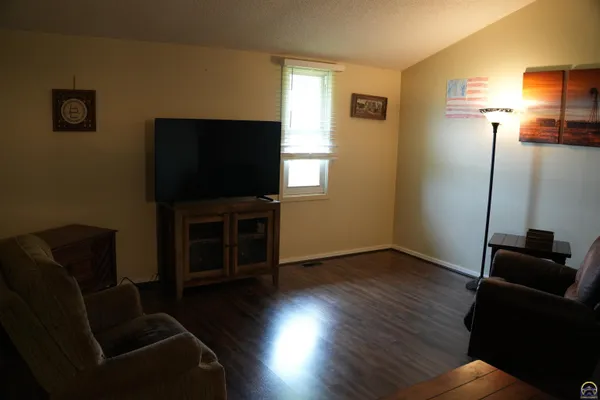$330,000 | 15358 294th Street, Netawaka, KS 66516