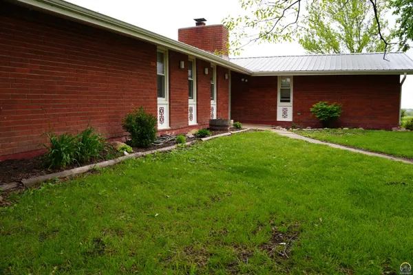 $330,000 | 15358 294th Street, Netawaka, KS 66516