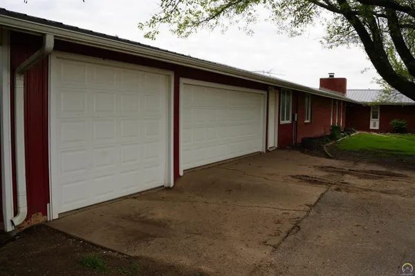 $330,000 | 15358 294th Street, Netawaka, KS 66516