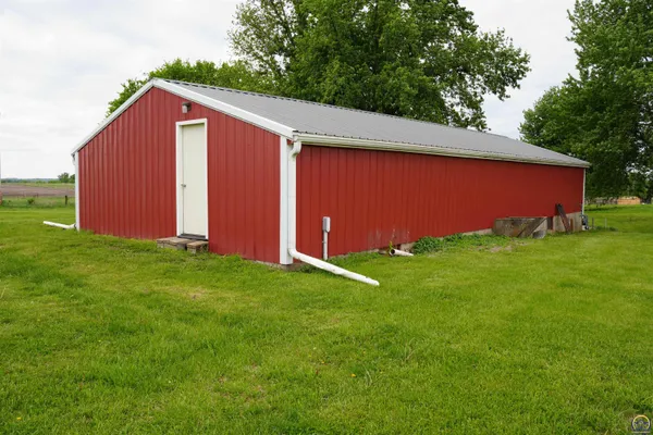 $330,000 | 15358 294th Street, Netawaka, KS 66516