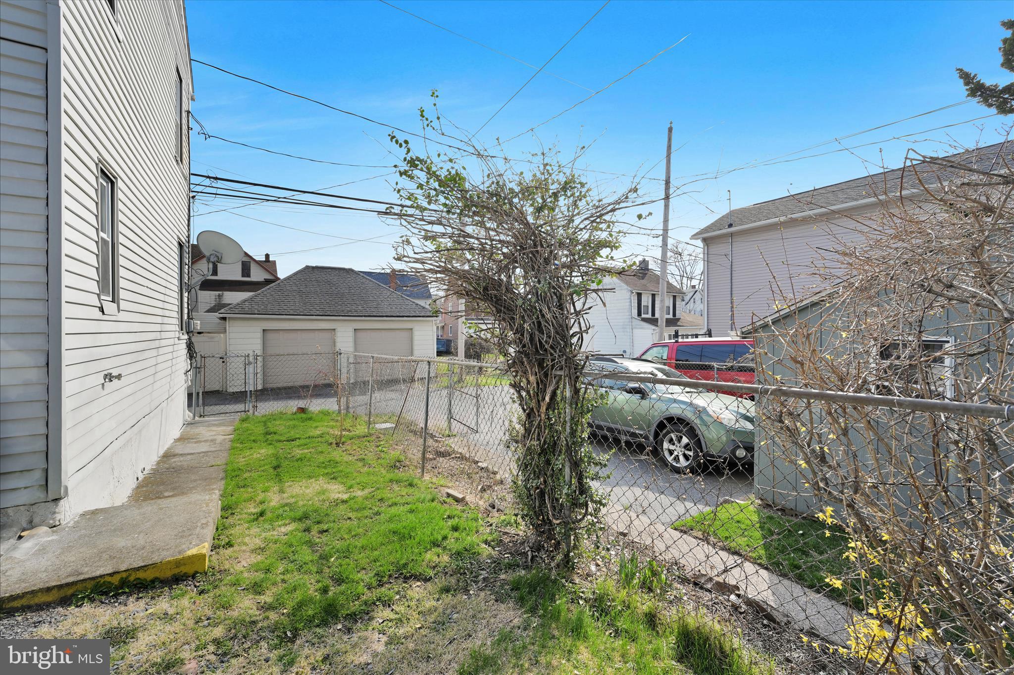 701 Pike Street Bethlehem, PA 18018 - Photo 26 of 28 Backyard
