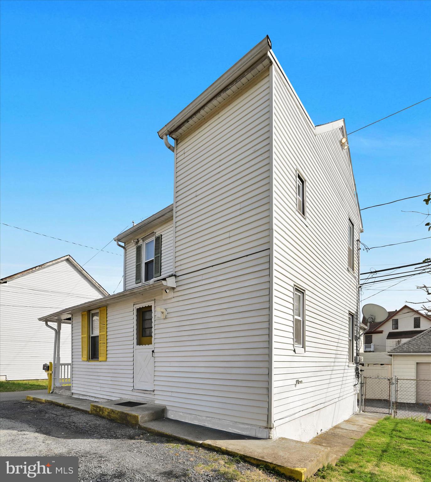 701 Pike Street Bethlehem, PA 18018 - Photo 27 of 28 Exterior Back
