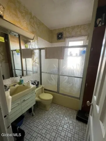 $319,000 | 324 Hulett Street, Schenectady, NY 12307