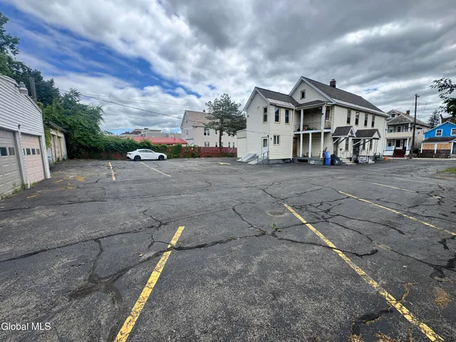 $319,000 | 324 Hulett Street, Schenectady, NY 12307