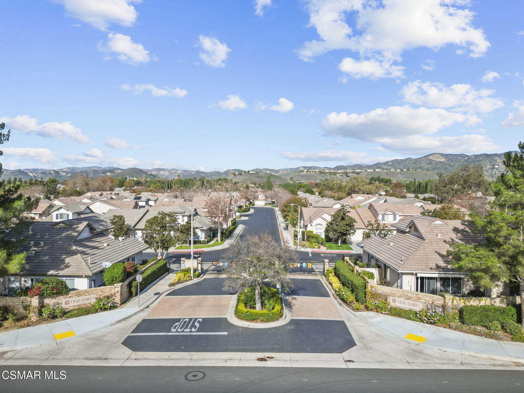 2046 Freesia Avenue Simi Valley, CA 93063 - Photo 32 of 33 a view of a city