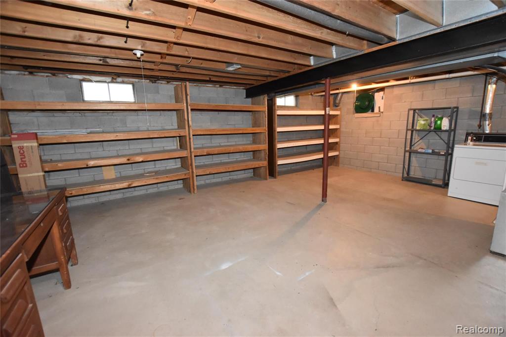 1231 Stonehenge Road Flint, MI 48532 - Photo 15 of 20