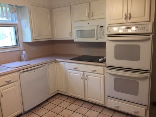 10 Talbot Road Andover, MA 01810 - Photo 8 of 18 Gallery Image 8