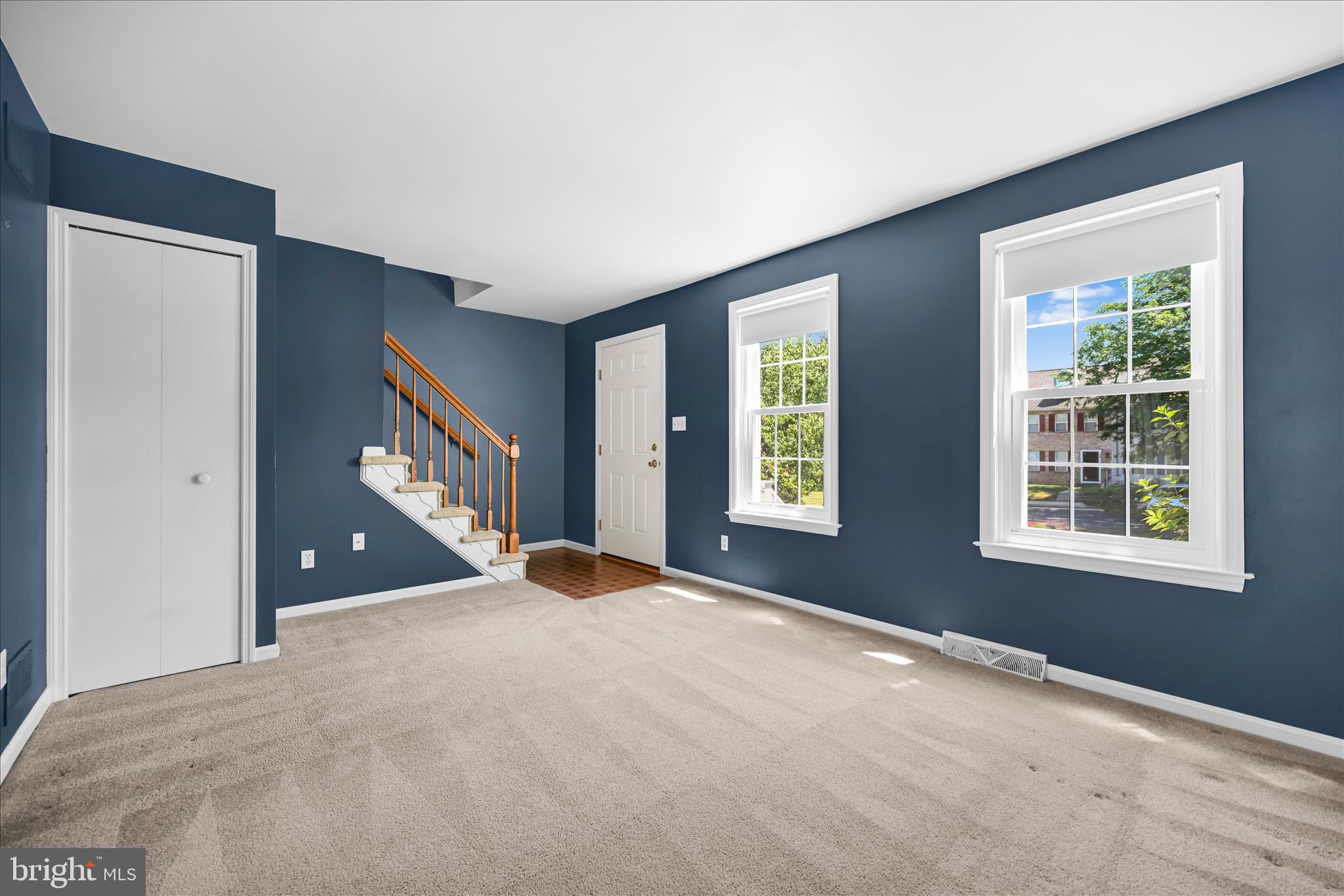 48 Pennwick Drive Lititz, PA 17543 - Photo 8 of 30 Living Area