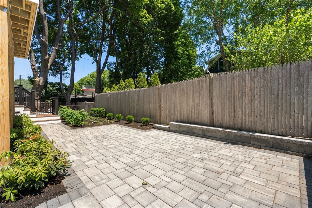 216 Aspinwall Avenue Brookline, MA 02446 - Photo 38 of 38