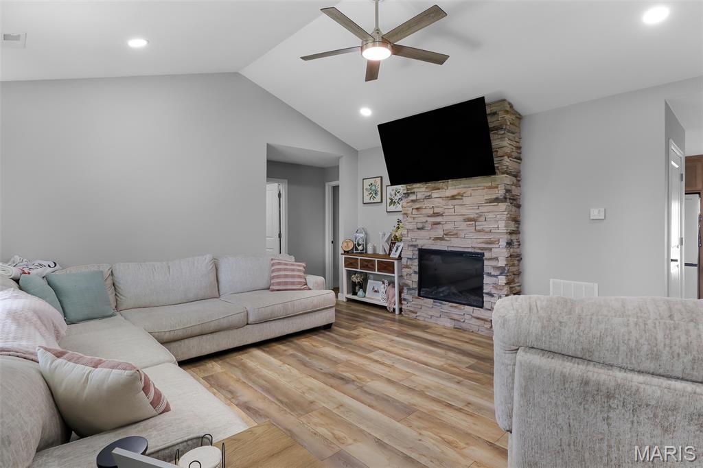 2101 Madison 9236 Fredericktown, MO 63645 - Photo 3 of 41