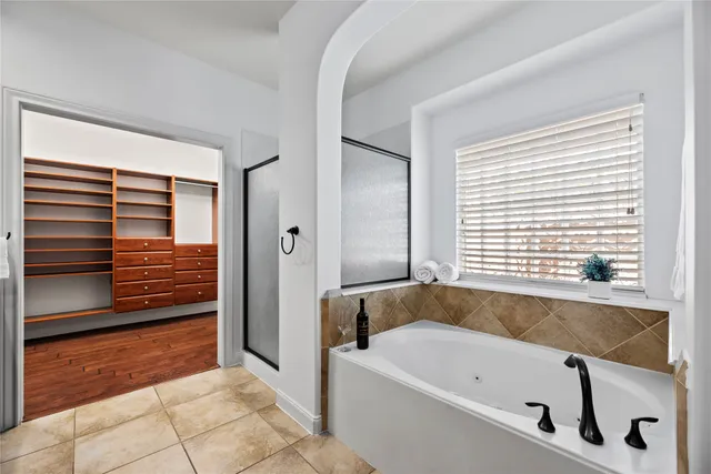 $569,900 | 9210 Cold Hollow Lane, Missouri City, TX 77459