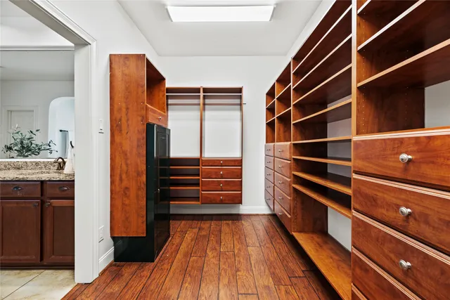 $569,900 | 9210 Cold Hollow Lane, Missouri City, TX 77459