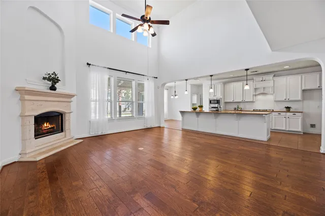 $569,900 | 9210 Cold Hollow Lane, Missouri City, TX 77459