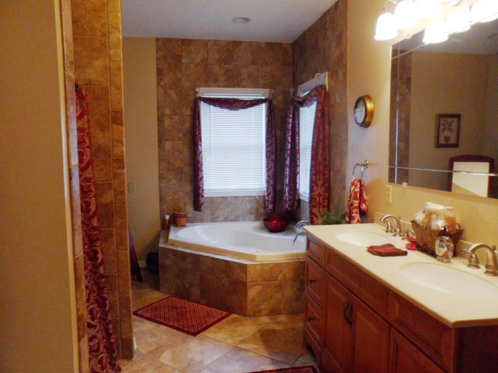 105 Steel Hill Road Mount Morris, PA 15349 - Photo 16 of 23 MASTER BATH