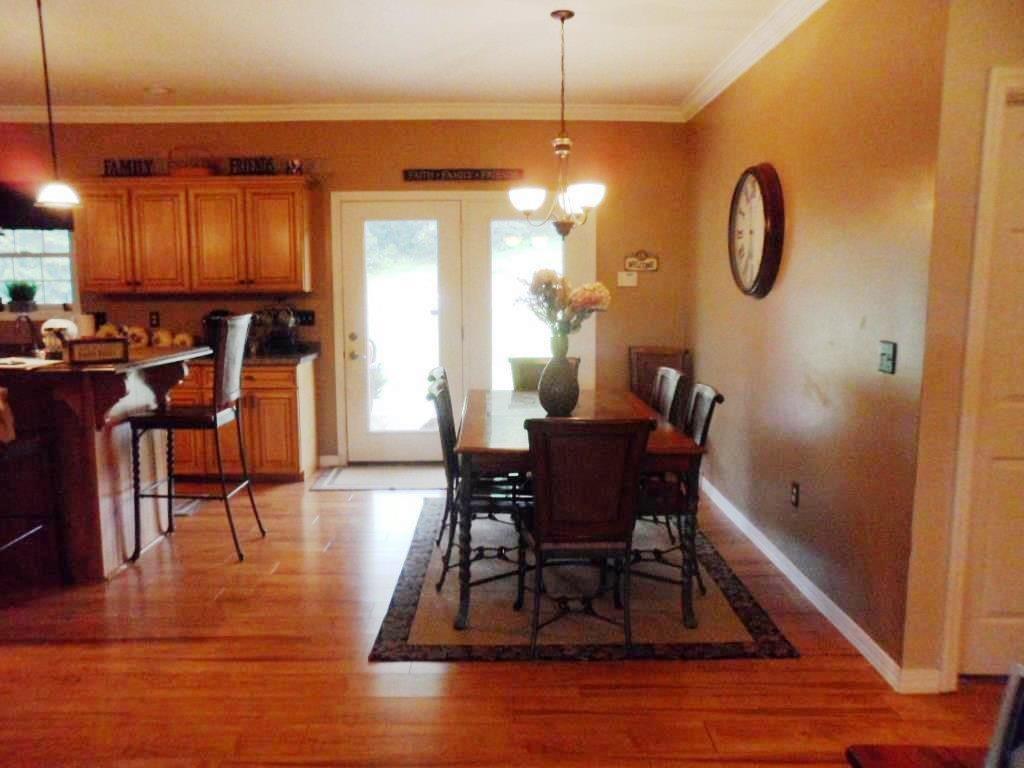 105 Steel Hill Road Mount Morris, PA 15349 - Photo 10 of 23 DINING AREA