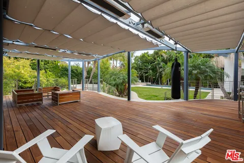 $10,950,000 | 13524 D Este Drive, Pacific Palisades, CA 90272