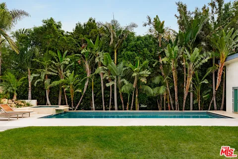 $10,950,000 | 13524 D Este Drive, Pacific Palisades, CA 90272