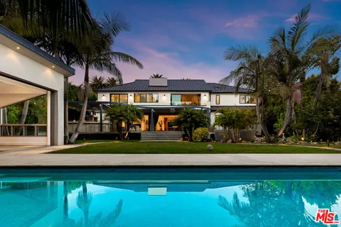$10,950,000 | 13524 D Este Drive, Pacific Palisades, CA 90272