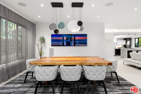 $10,950,000 | 13524 D Este Drive, Pacific Palisades, CA 90272