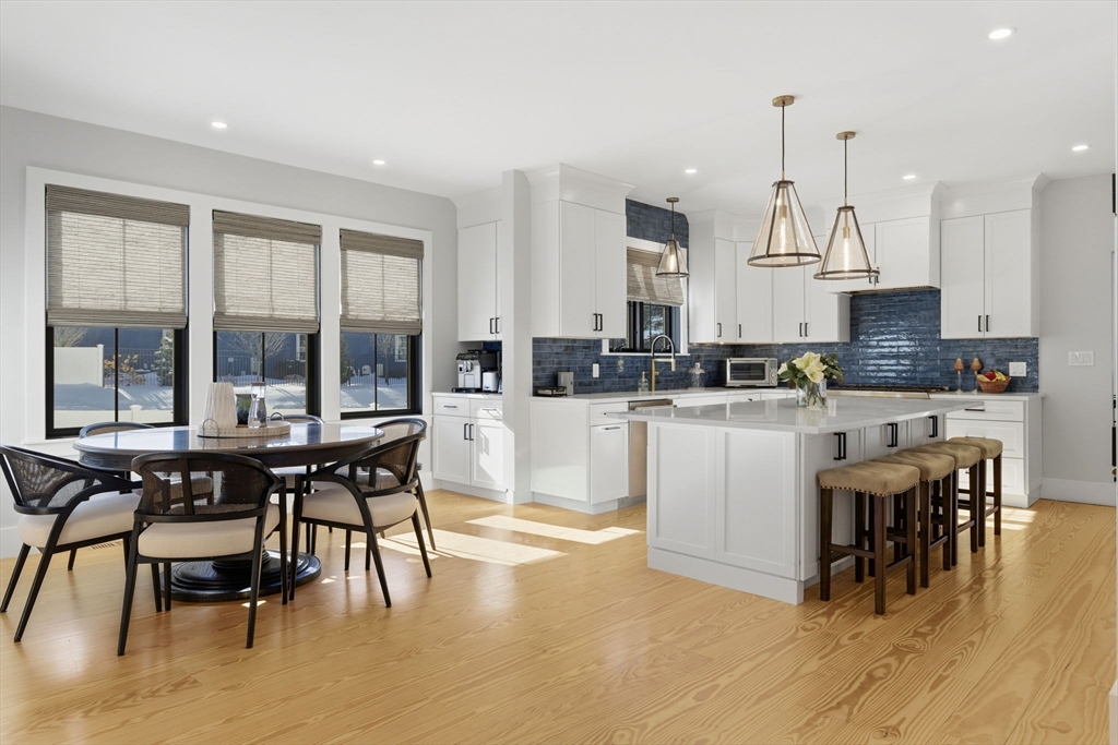 6 Litchfields Way Walpole, MA 02081 - Photo 2 of 42