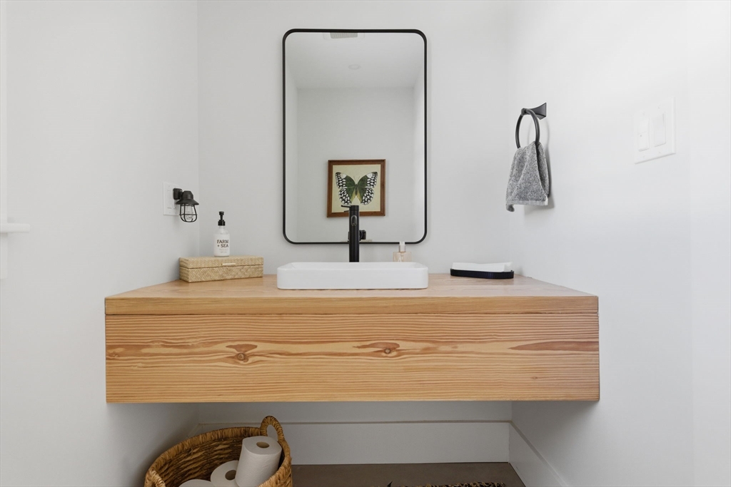 6 Litchfields Way Walpole, MA 02081 - Photo 39 of 42