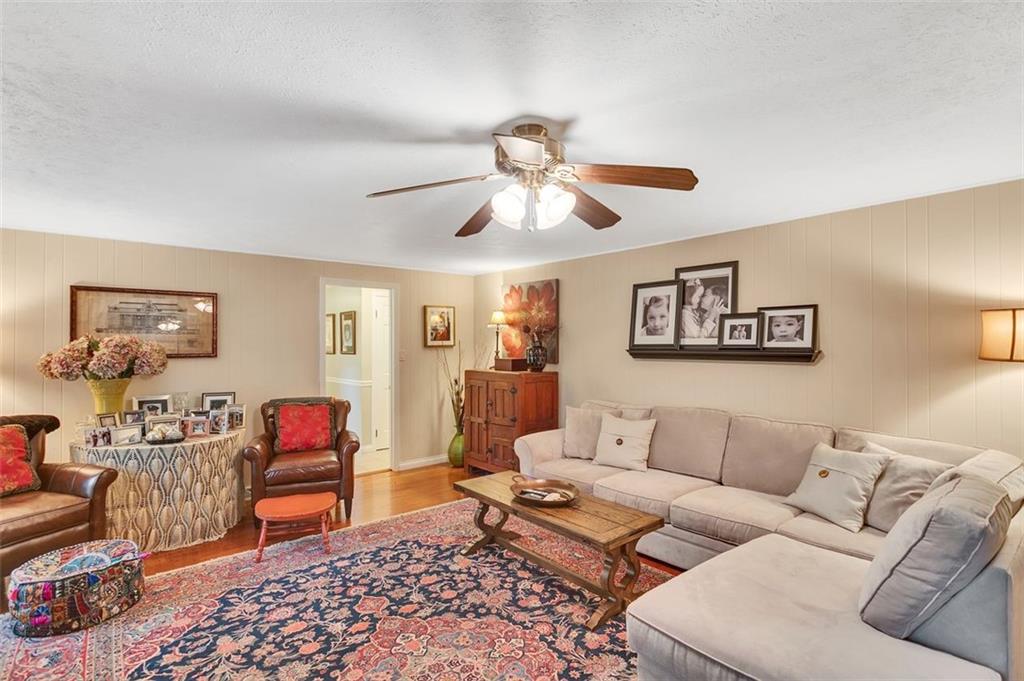 665 Trotwood Ridge Road Pittsburgh, PA 15241 - Photo 3 of 28 Gallery Image 3