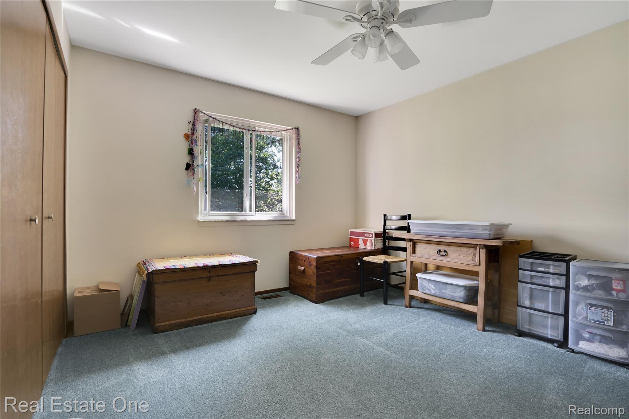 663 Lockport Road Rochester, MI 48307 - Photo 20 of 31 DSC03229.jpg