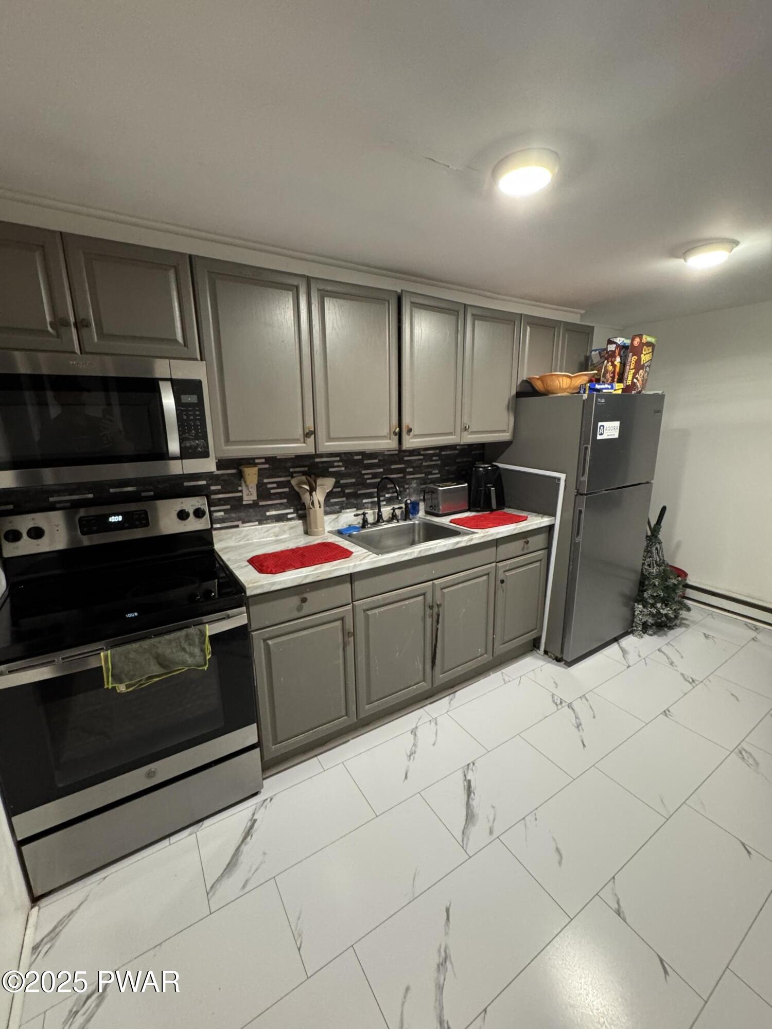 317 Larch Street Scranton, PA 18509 - Photo 25 of 29