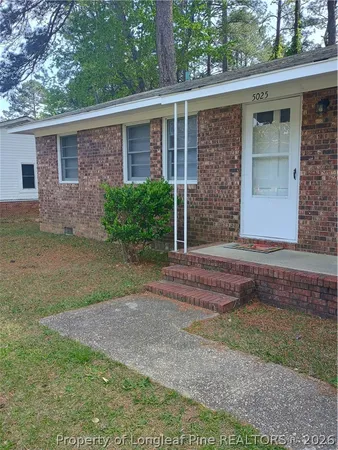 $1,000 | 5025 Houston Road, Fayetteville, NC 28311