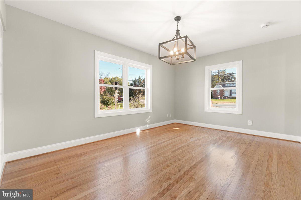 26618 Ridge Road Damascus, MD 20872 - Photo 18 of 65 Dining Room