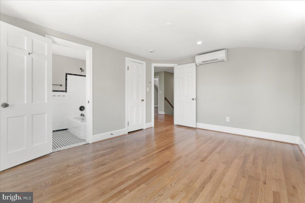 26618 Ridge Road Damascus, MD 20872 - Photo 31 of 65 Bedroom #3 with private bathroom