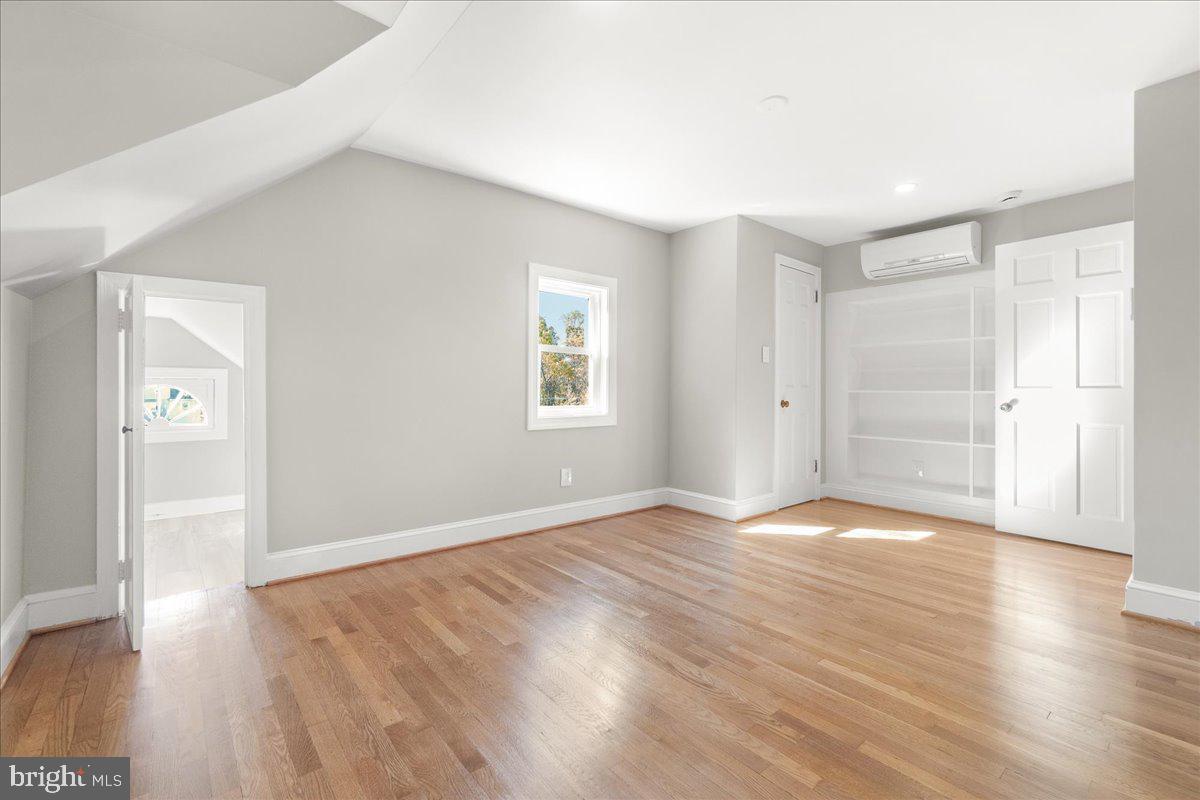 26618 Ridge Road Damascus, MD 20872 - Photo 35 of 65 Bedroom #4 with built in shelving