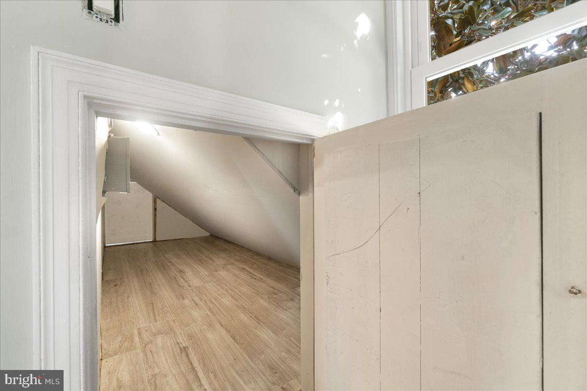 26618 Ridge Road Damascus, MD 20872 - Photo 37 of 65 Bonus storage space in bedroom #4