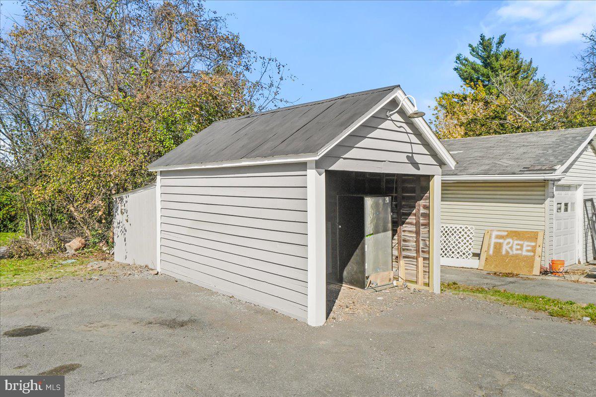26618 Ridge Road Damascus, MD 20872 - Photo 53 of 65 Detached Garage with Attached Shed