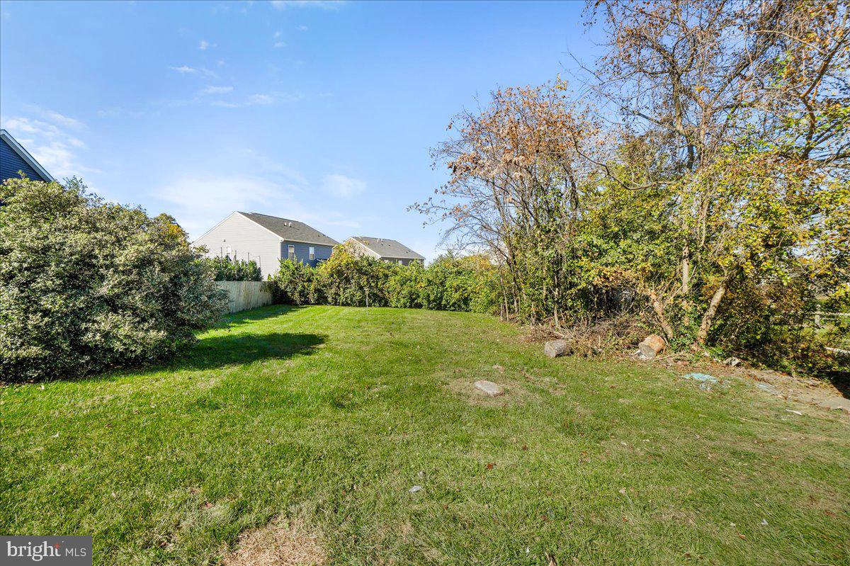 26618 Ridge Road Damascus, MD 20872 - Photo 54 of 65 Yard space behind driveway