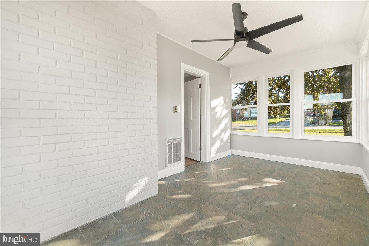 26618 Ridge Road Damascus, MD 20872 - Photo 10 of 65 Built in heater makes this space more enjoyable!