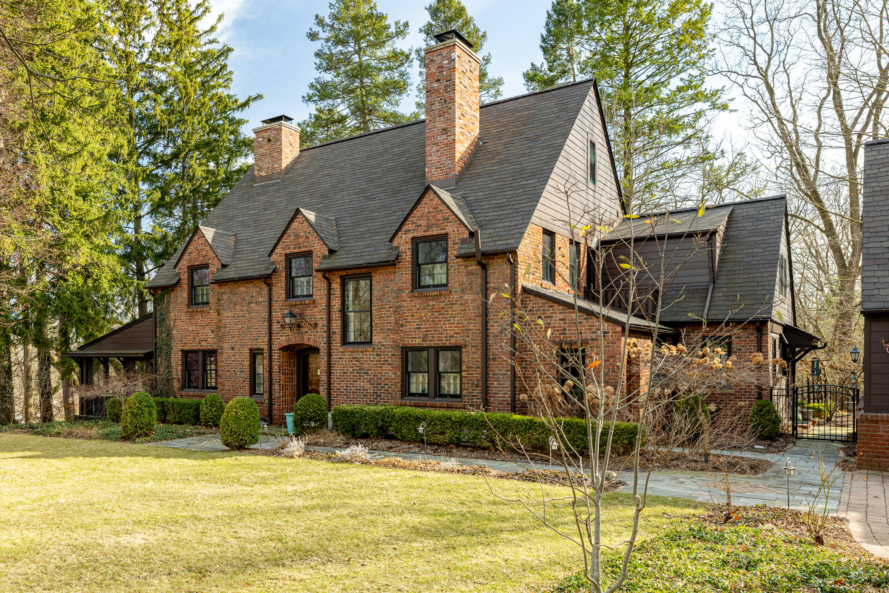 2204 Lafayette Road Ann Arbor, MI 48104 - Photo 1 of 76 2204 Lafayette Rd Spring (3 of 86)