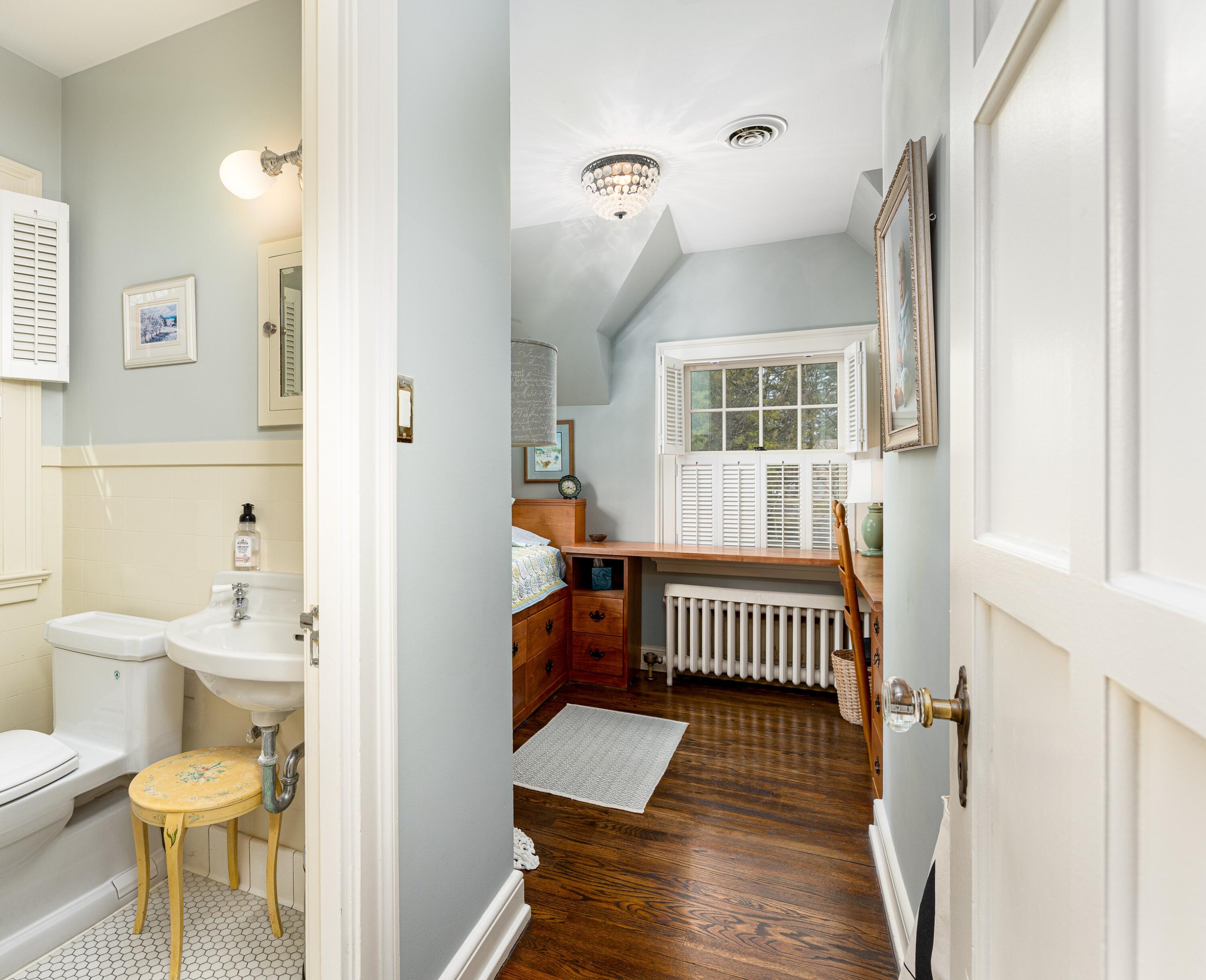 2204 Lafayette Road Ann Arbor, MI 48104 - Photo 44 of 76 2204 Lafayette Rd Spring (65 of 86) - cr
