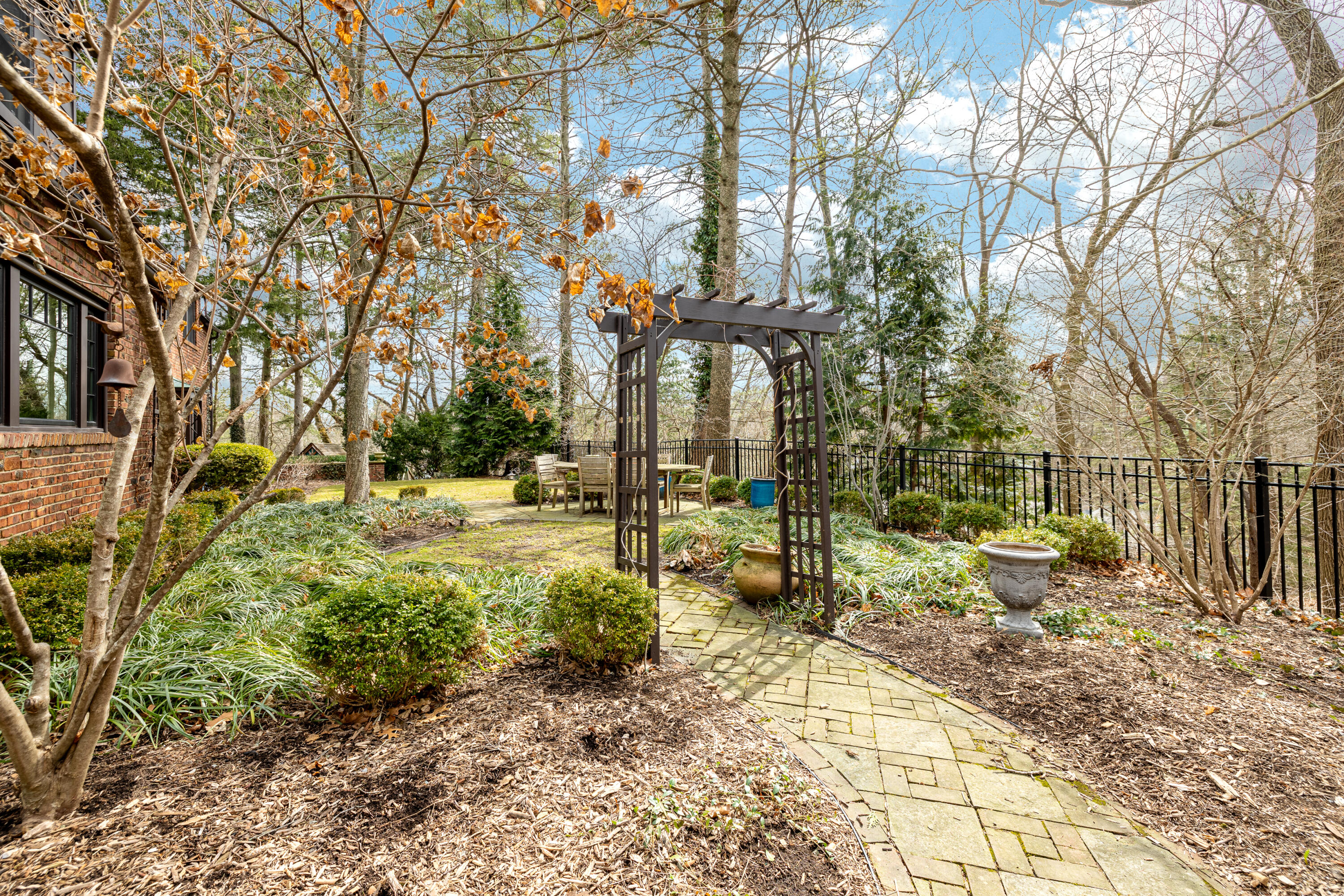 2204 Lafayette Road Ann Arbor, MI 48104 - Photo 61 of 76 2204 Lafayette Rd Spring (17 of 86)