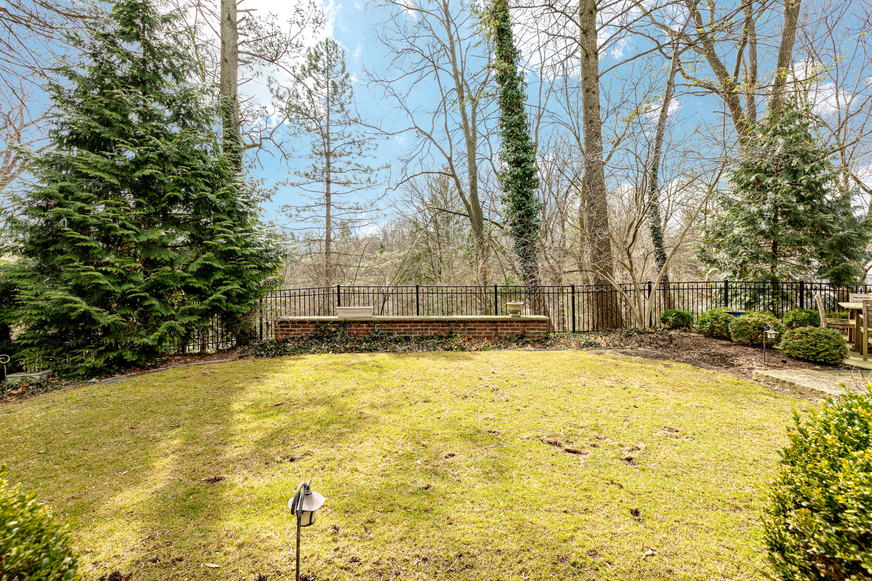 2204 Lafayette Road Ann Arbor, MI 48104 - Photo 62 of 76 2204 Lafayette Rd Spring (22 of 86)