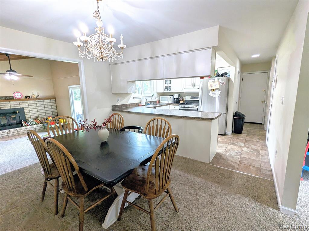 26199 Power Road Farmington Hills, MI 48334 - Photo 9 of 51