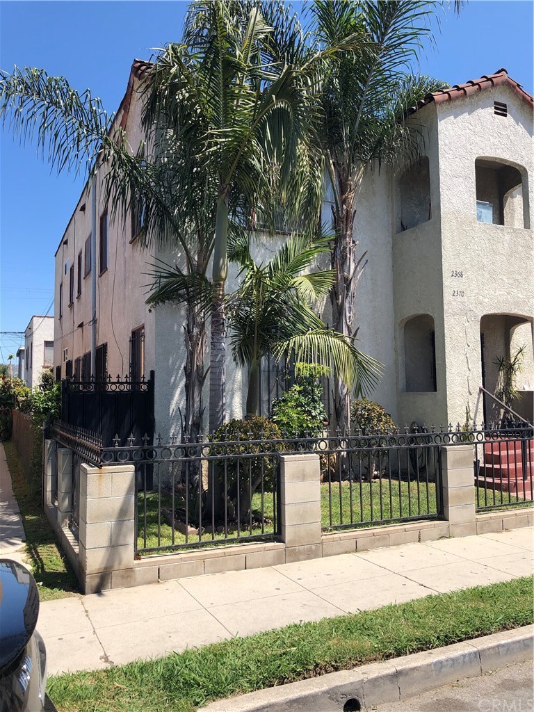 2364 Lime Avenue Long Beach, CA 90806 - Photo 2 of 56