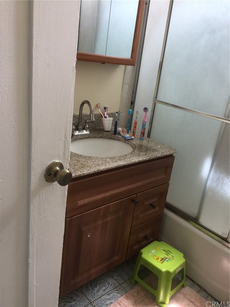 2364 Lime Avenue Long Beach, CA 90806 - Photo 34 of 56