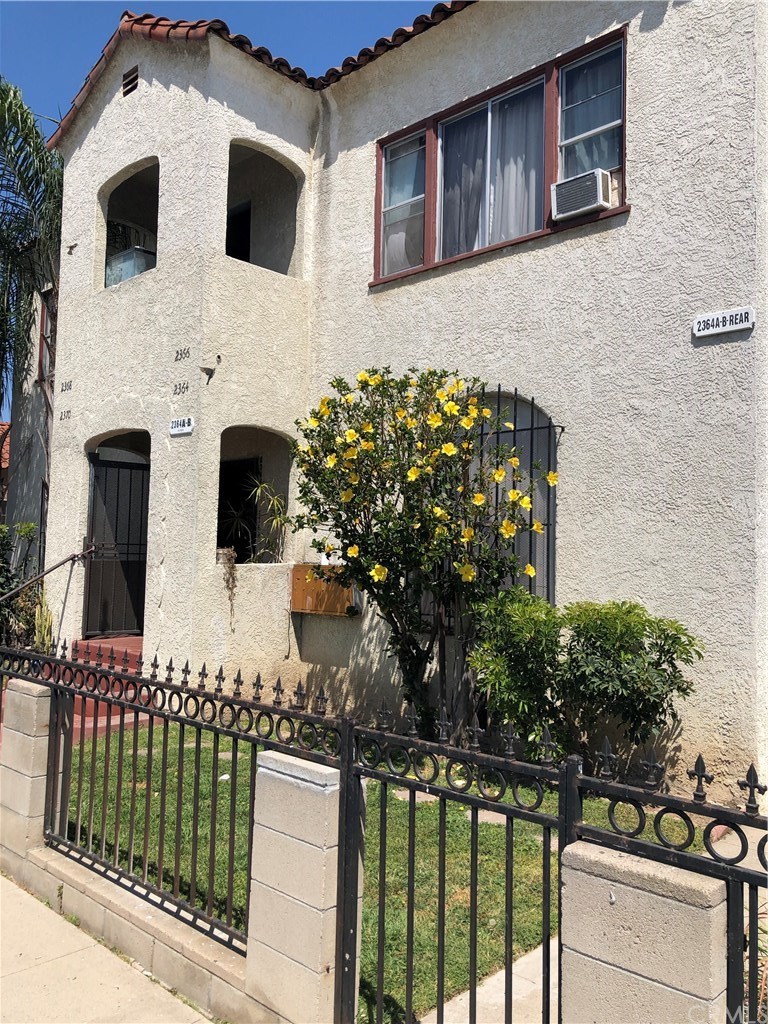 2364 Lime Avenue Long Beach, CA 90806 - Photo 5 of 56