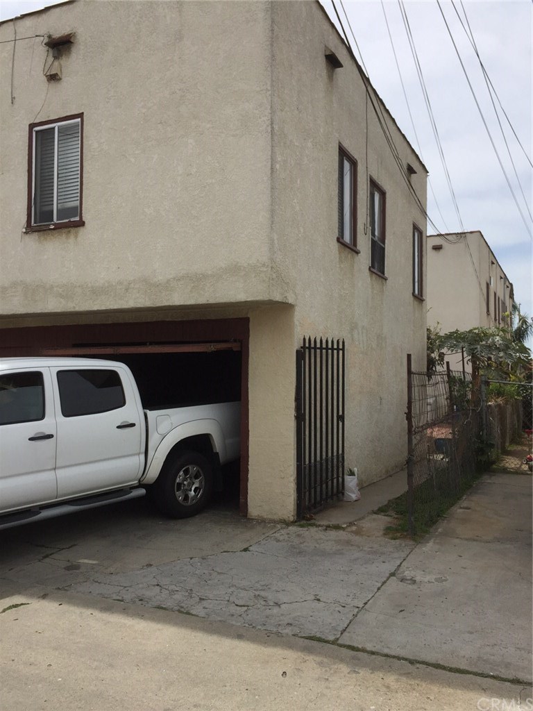 2364 Lime Avenue Long Beach, CA 90806 - Photo 54 of 56