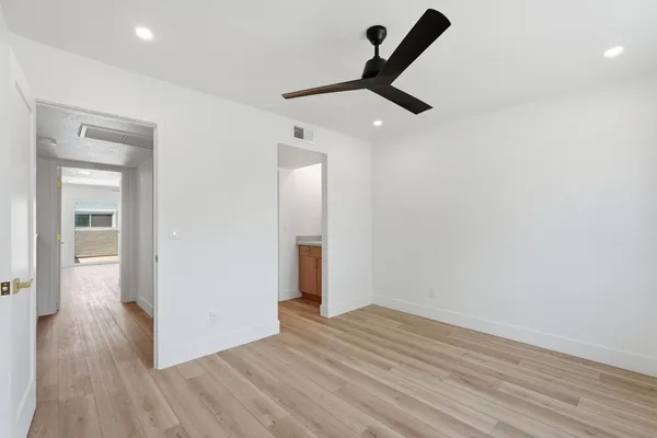 $2,100 | 122 South Hardy Drive, Unit 43, Tempe, AZ 85281