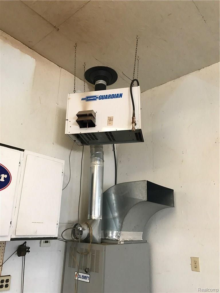 625 Brogan Road Webberville, MI 48892 - Photo 15 of 71 Interior heating inside of garage