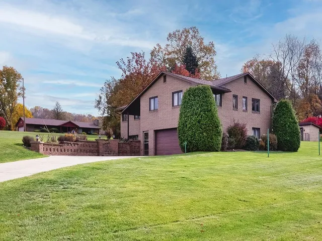 $395,000 | 625 Rose Street, Apollo, PA 15613