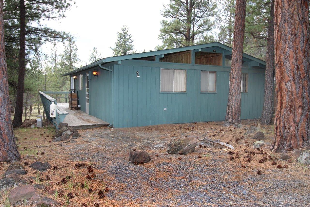 16102 Old Juniper Road Sisters, OR 97759 - Photo 3 of 20 Cedar built home inside and out. Surroun