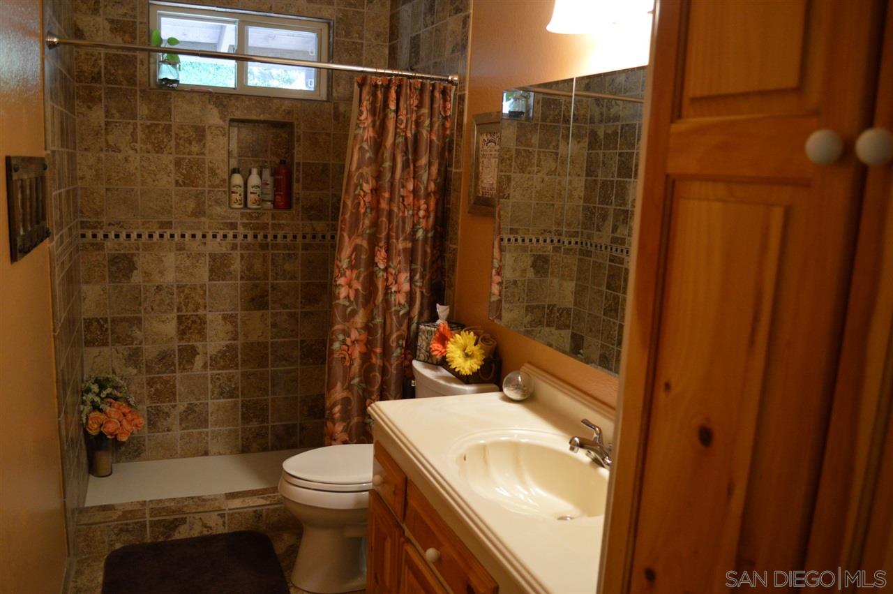14915 Woods Valley Road Valley Center, CA 92082 - Photo 17 of 25 Bath 2